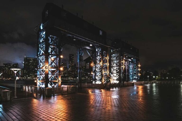 NYC: Night Tour and Viewpoints of New York - Transport, Timing, and Group Dynamics