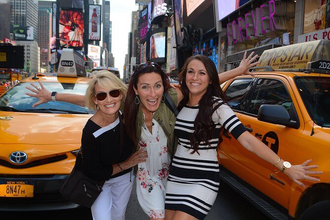 NYC Professional Photoshoot and Walking Tour with Private Guide - The Itinerary in Detail