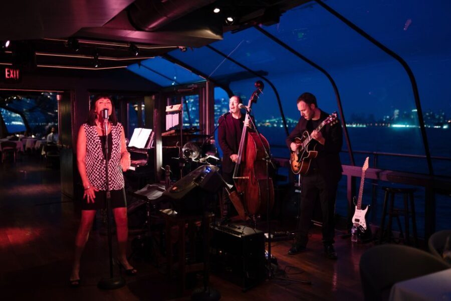 NYC: Thanksgiving Gourmet Lunch or Dinner Harbor Cruise - In-Depth: What to Expect on Your Cruise