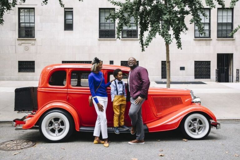NYC: Vintage Car Midtown Manhattan Tour - Who Should Consider This Tour?
