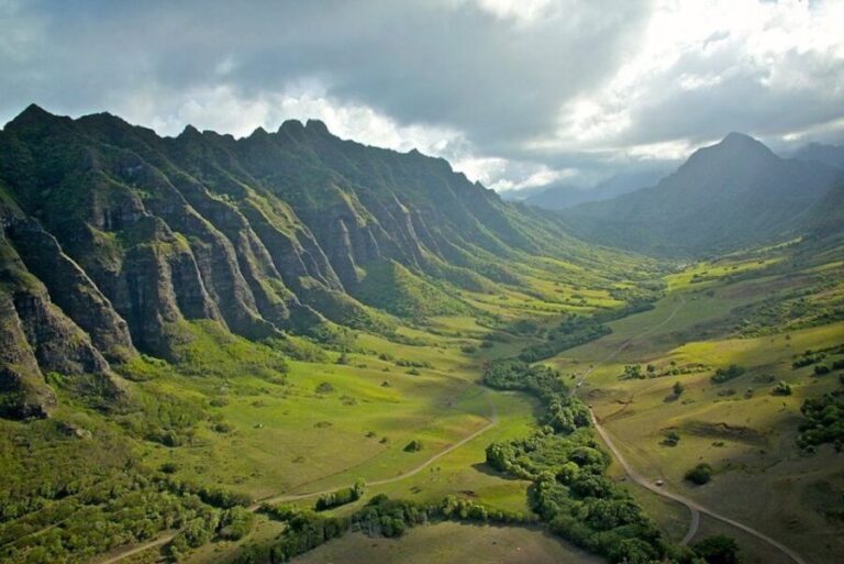 Oahu: Kualoa Movie Sites, Jungle, and Buffet Tour Package - Exploring Kualoa Ranch: What You Can Expect
