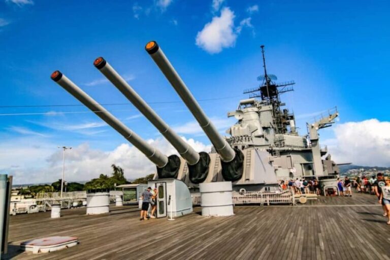 Oahu: Pearl Harbor Battleship Tour - The Day Unfolds: What to Expect