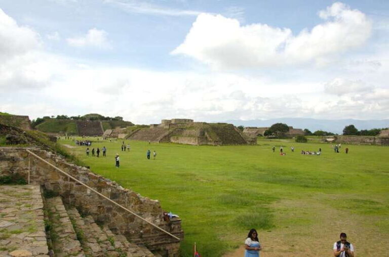 Oaxaca: Monte Alban and the Art of Oaxaca - Key Points