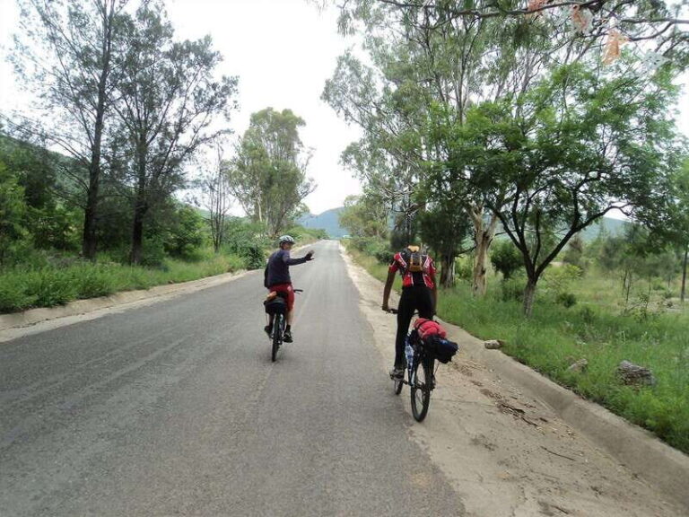 Oaxaca, Puerto Escondido 4 Days Bike Tour - Day 2: Mountain crossings and village life