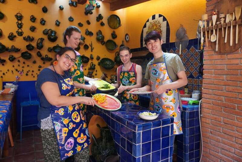 Oaxaca: Traditional Oaxacan Cooking Class with Market Visit