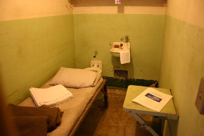 Official Alcatraz Prison Tour + Open-Top Bus Sunset Tour - Who Should Consider This Tour?