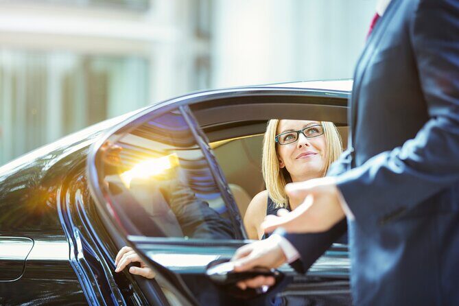 O'Hare Airport Transfer to Chicago, Sedan, Curbside - Top Rated - An In-Depth Look at the O’Hare to Chicago Transfer