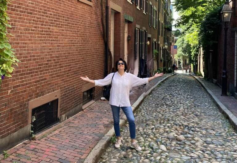 Old Boston: Beacon Hill & Back Bay Walking Tour in French - A Detailed Look at the Itinerary