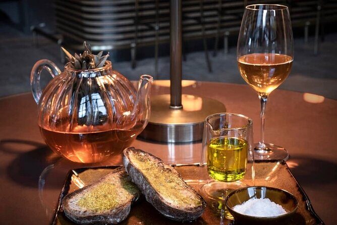 Olive Oil, Cheese, and Wine Tasting with Local Expert - What Is This Tour About?