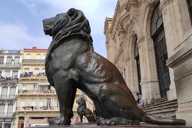 Oran: Walking tour through El Bahia with a local - A Detailed Breakdown of the Itinerary