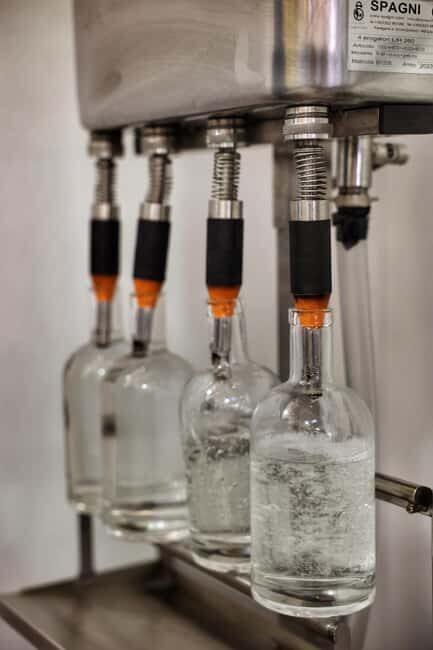 Orlando: Caribbean Moonshine Distillery Tour and Tasting - A Close Look at the Caribbean Moonshine Experience