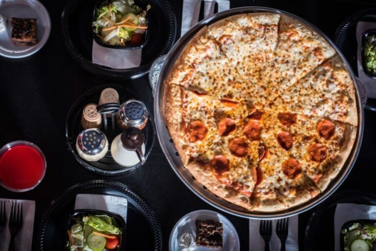 Orlando: The Outta Control Magic Comedy Dinner Show - The Experience Through the Eyes of Guests