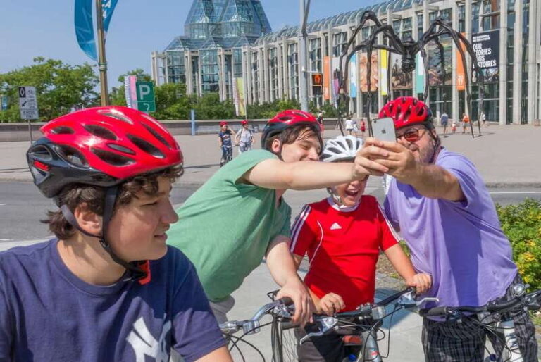 Ottawa: 2 or 3.5-Hour Guided Bike Tour with a Local Guide - Why a Guided Bike Tour is a Great Way to Experience Ottawa