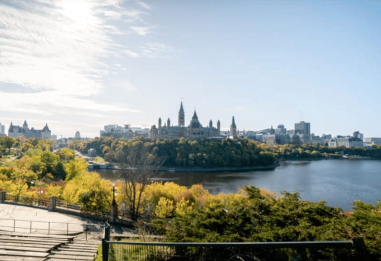 Ottawa Premium Small Group Tour with Canal Cruise - What We Love About This Tour