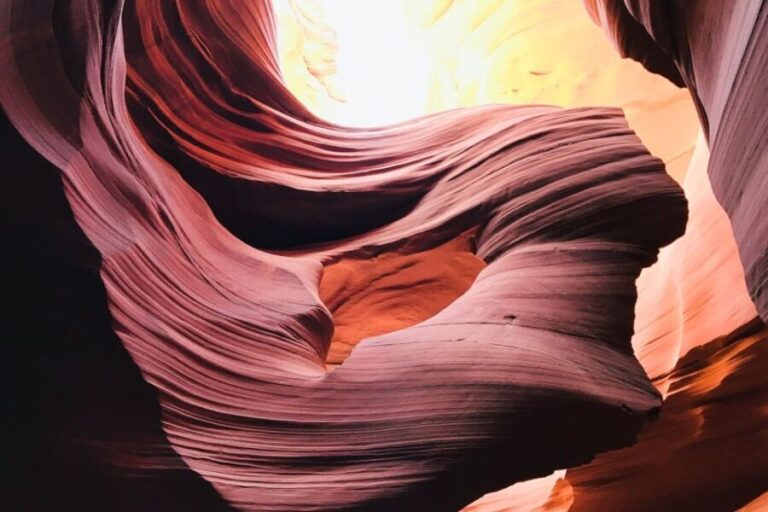 Page: Lower Antelope Canyon Entry and Navajo Guided Tour - Photogenic Opportunities and Photography Tips