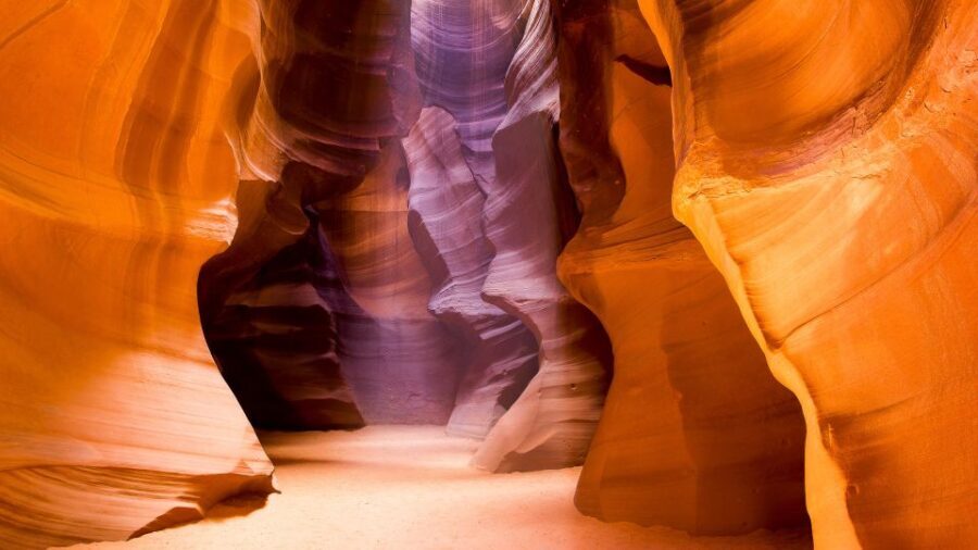 Page: Upper Antelope Canyon Tour with Navajo Guide - A Deep Dive into the Experience: What to Expect