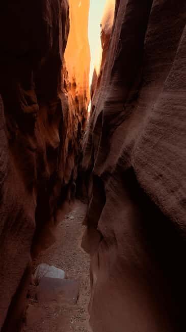 Page: Wind Castle Canyon Tour with Navajo Guide - The Practical Details
