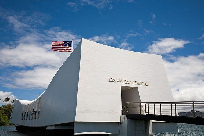 Pearl Harbor, National Memorial Cemetery and Honolulu City Tour - A Deep Dive into the Itinerary