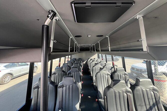 Pearson Airport to Niagara and Vice Versa 24 Passengers Minibus - What to Expect from This Service