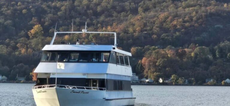 Peekskill: Hudson River Fall Foliage Brunch Cruise - The Value of the Experience