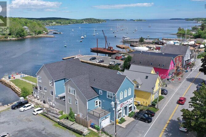 Peggy's Cove, Mohane Bay and Lunenburg 5hrs private tour. - Discovering Mahone Bay and Its Charm