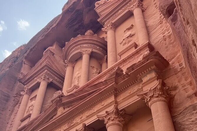 Petra and Little Petra Full-Day Guided Tour from Amman - Exploring Petra: The Crown Jewel of Jordan