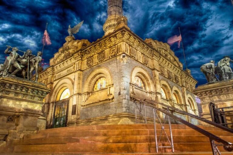 Phantom's Parade on Prospect: Cleveland Ghost Tours - An In-Depth Look at Cleveland’s Haunted Streets