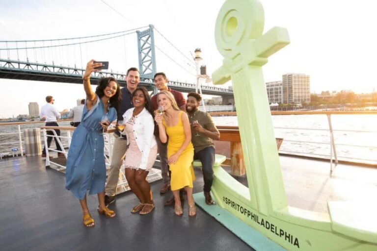 Philadelphia: Buffet Brunch, Lunch, or Dinner Cruise - Who Will Love This Experience?
