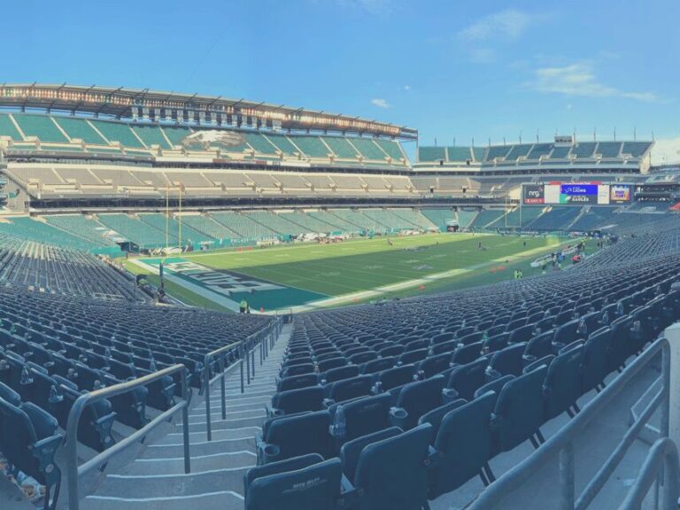 Philadelphia: Philadelphia Eagles Football Game Ticket - The Seating and Viewing Experience