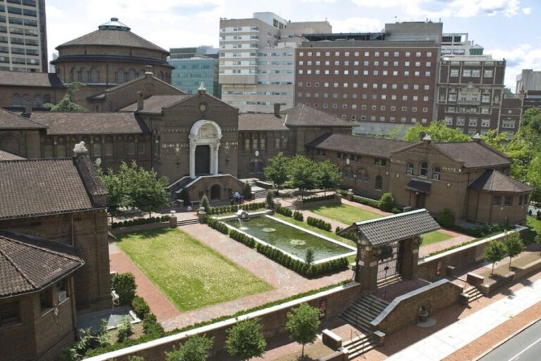 Philadelphia: UPenn Campus Walking Tour & Museum Ticket - The Itinerary in Detail