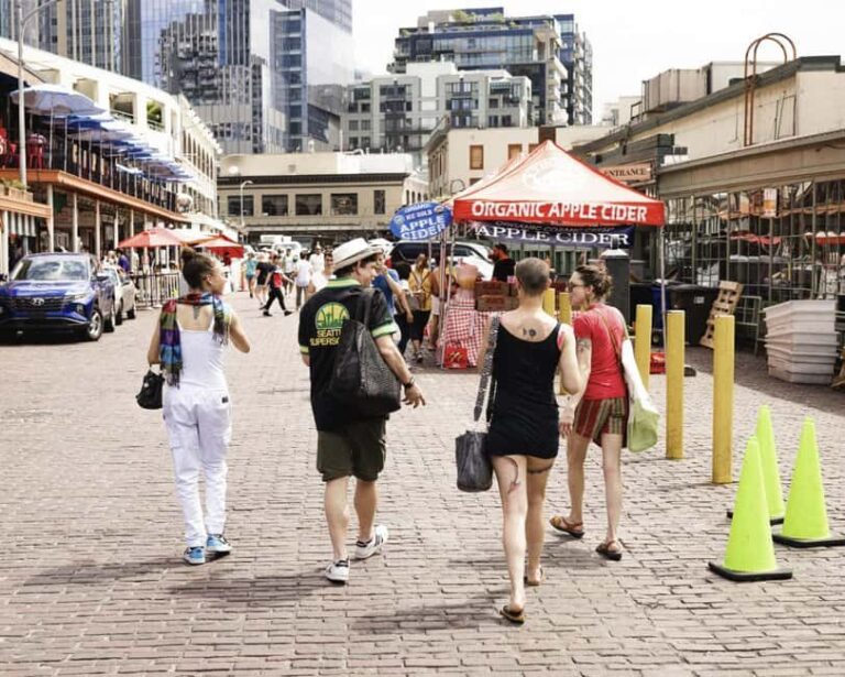Pike Place Market: Meet the Market - Food and Fun Tour - Navigating the Market: A Practical Approach
