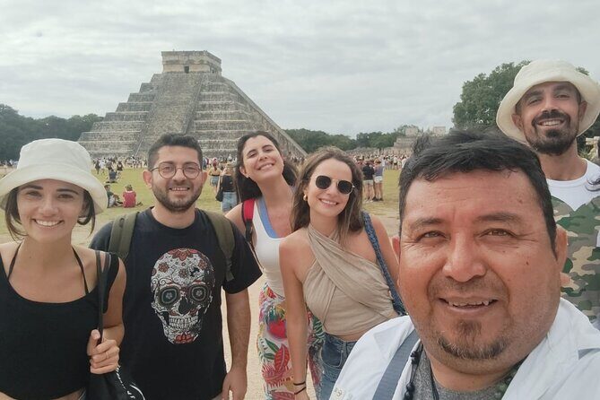 Playa del Carmen to Chichen-Itza up to 13 pax - Private Transfer - Arriving at Chichen Itza