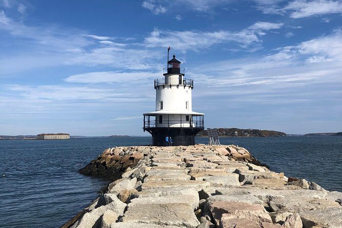 Portland Bicycle Tour with 5 Lighthouse Stops and XL Lobster Roll - FAQs