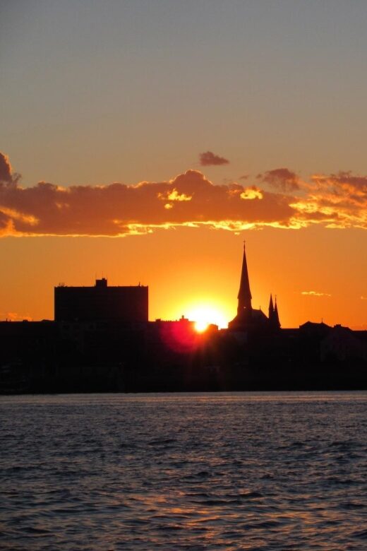 Portland: Casco Bay Sunset and Lighthouse Cruise