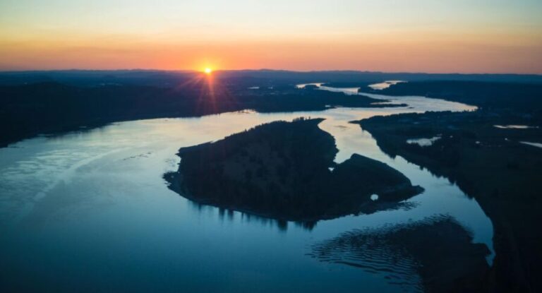 Portland: Columbia Gorge Waterfalls 40-Minute Scenic Flight - Who Should Consider This Flight?