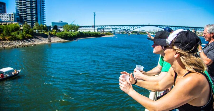 Portland: Happy Hour Sightseeing Cruise - Indoor Comfort and Outdoor Views