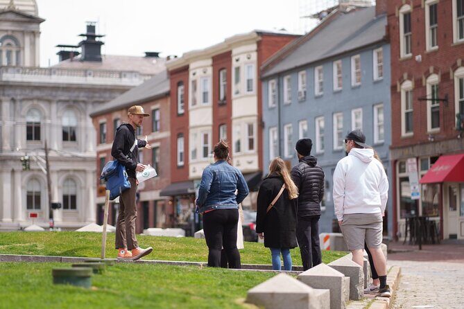 PortlandLobsterRollWalkingFoodTour  WaterfrontStories - The Value of the Experience