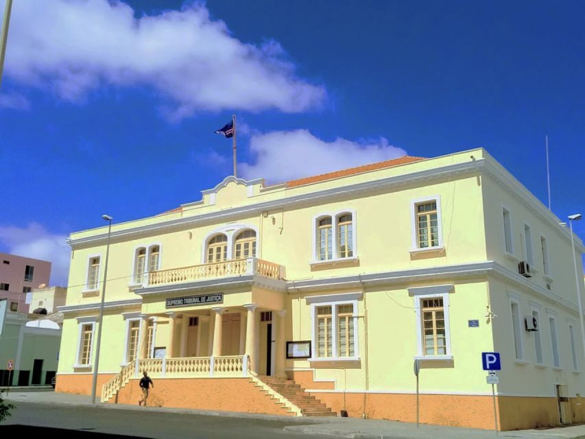 Praia: Guided Historic Walking Tour & Lunch with Locals - A Detailed Look at the Tour