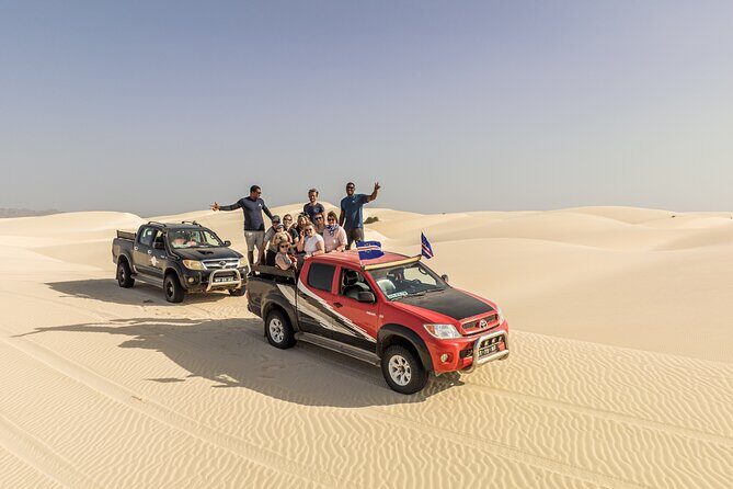 Private 4WD Tour Sun and Fun in Boa Vista - Praia da Varandinha — Caves and Rock Formations