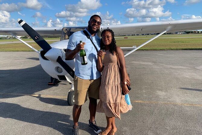 Private 60 Minute Romantic Excursion Air Tour with Champagne - Who Will Love This Tour?