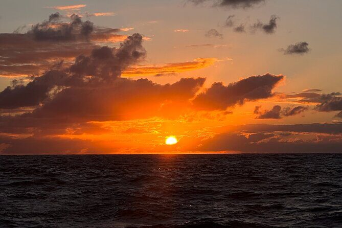 Private 90-Minute Sunset Sail Charter (Kewalo Harbor) - What Makes This Experience Stand Out