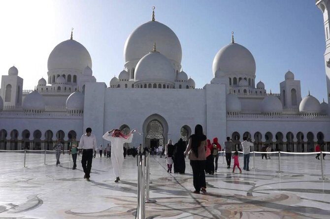 Private Abu Dhabi Day Tour From Ras Al Khaimah - Transportation and Practicalities