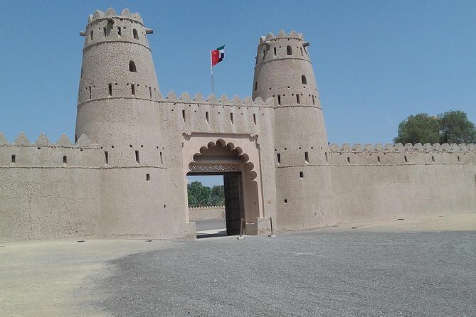 Private Al Ain tour from Dubai with professional Driver - Who Should Consider This Tour?