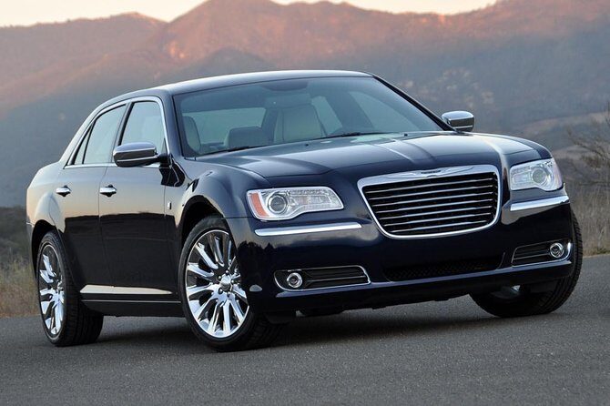 Private Arrival Transfer: Buffalo Niagara International Airport to Niagara Falls, New York - Vehicle Options and Group Sizes