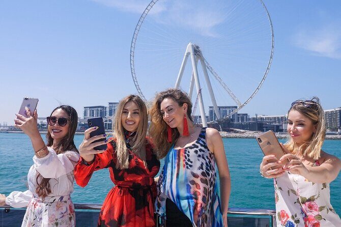 Private Dubai 2 Hours Luxury Yacht Charter with BBQ Option - The Sum Up