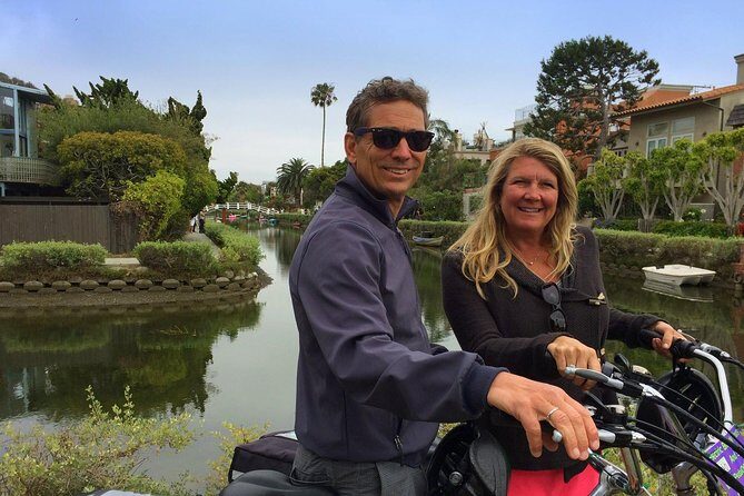 Private EBike Tour of Santa Monica and Venice Beaches - Venice Beach: Eclectic and Artistic
