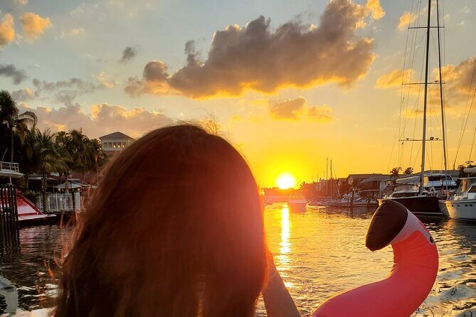 Private Evening Boat Tour Fort Lauderdale for 12 People - The Sum Up