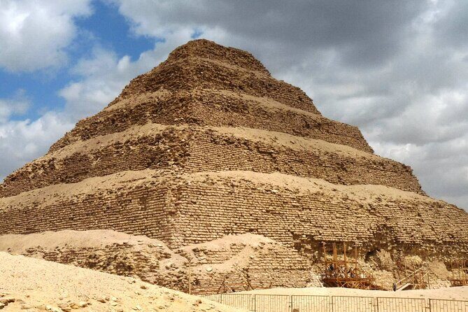 Private Full-Day Tour to Giza Pyramids,Sphinx,Memphis, and Saqqara - Practical Details