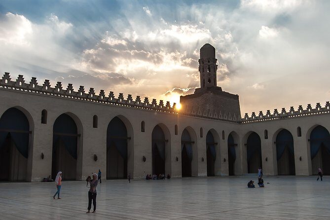 Private Guided Tour around Islamic Cairo Mosques Gates and Bazaar including Lunch - What’s Included and What You Should Know