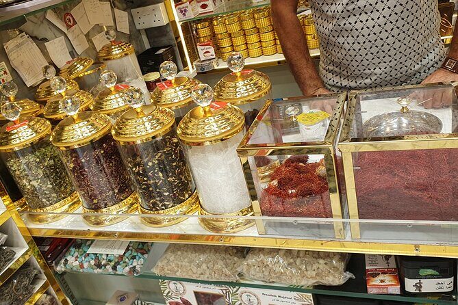 Private Guided Tour in English or Spanish in Dubai - Who Should Consider This Tour?